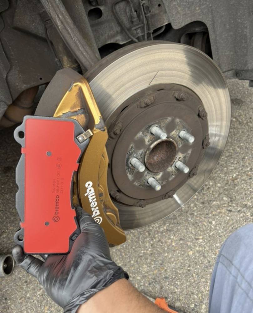 New Brembo pads going on at the curb